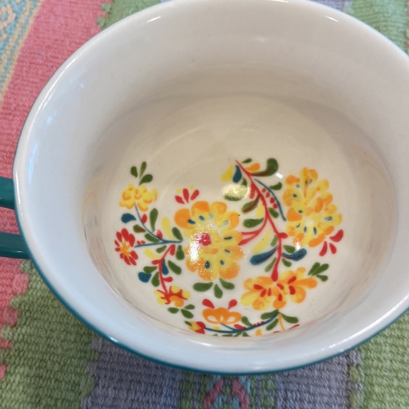Anthropologie Cadiz Floral  Tea or Coffee Mug with Teal Handle and 3D Flower - Picture 4 of 13